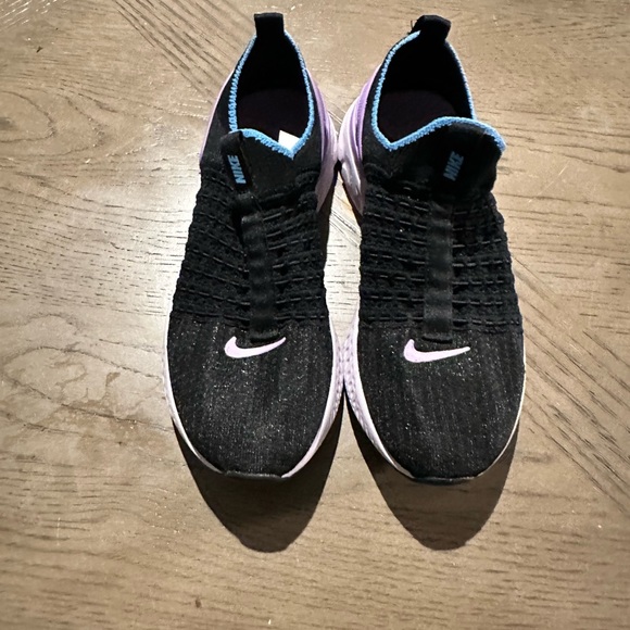 Nike - Picture 5 of 5